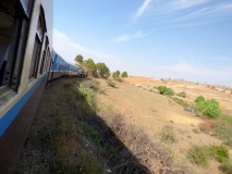 Un train pour Mektila - Sur le Chemin de Bagan !